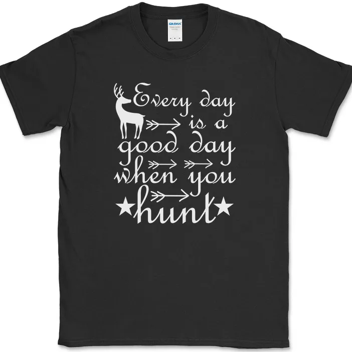 Hunting Outdoor Day - ทุกวันคือวันดีๆ เมื่อคุณไปล่าสัตว์ เสื้อยืดลายตลกสำหรับนักล่าสัตว์กลางแจ้ง